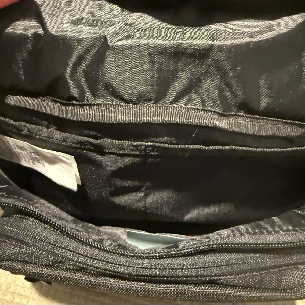 Oakley Stretch Logo Belt Bag - Picture 4 of 7
